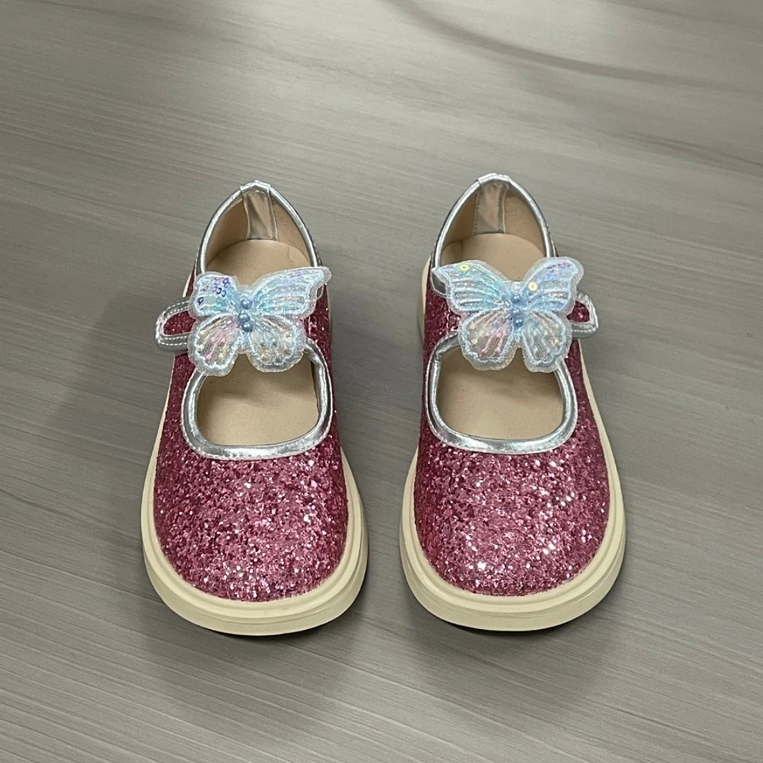 

Jinyu Butterfly Shape Trend Princess Shoes Leather Performance Outdoor Lightweight Playing Magic Tape Girls 3-16 Years