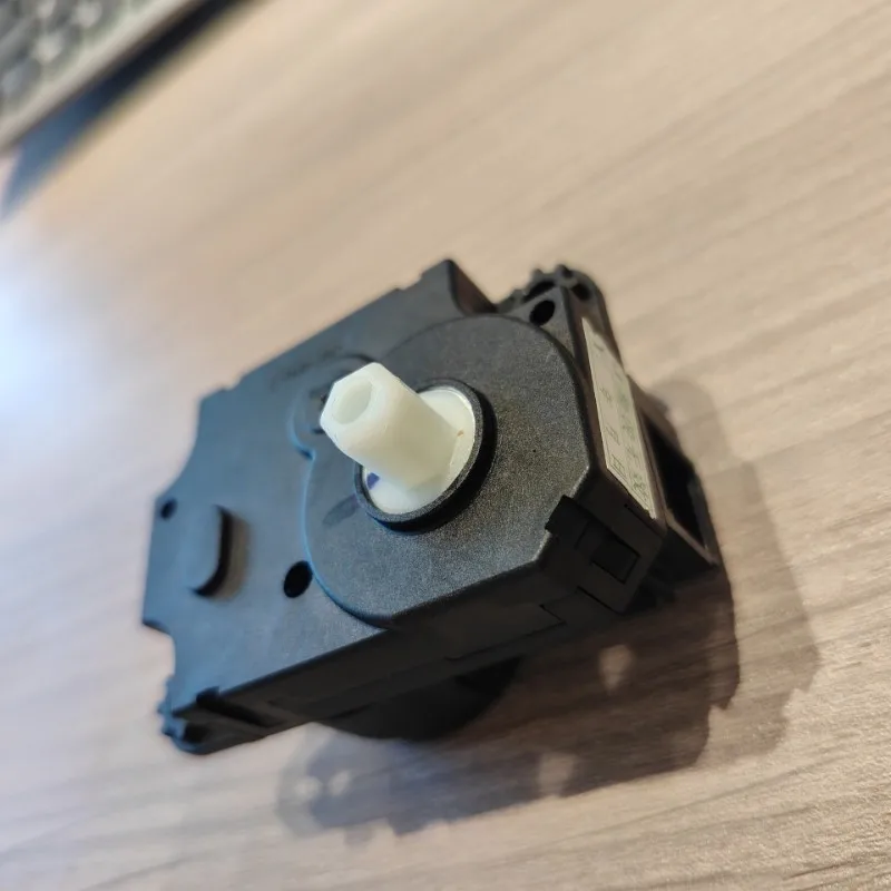 

Шаговый двигатель привода двери 27749-DFA1A для Nissan Rogue Sport 2017-2023, аксессуары