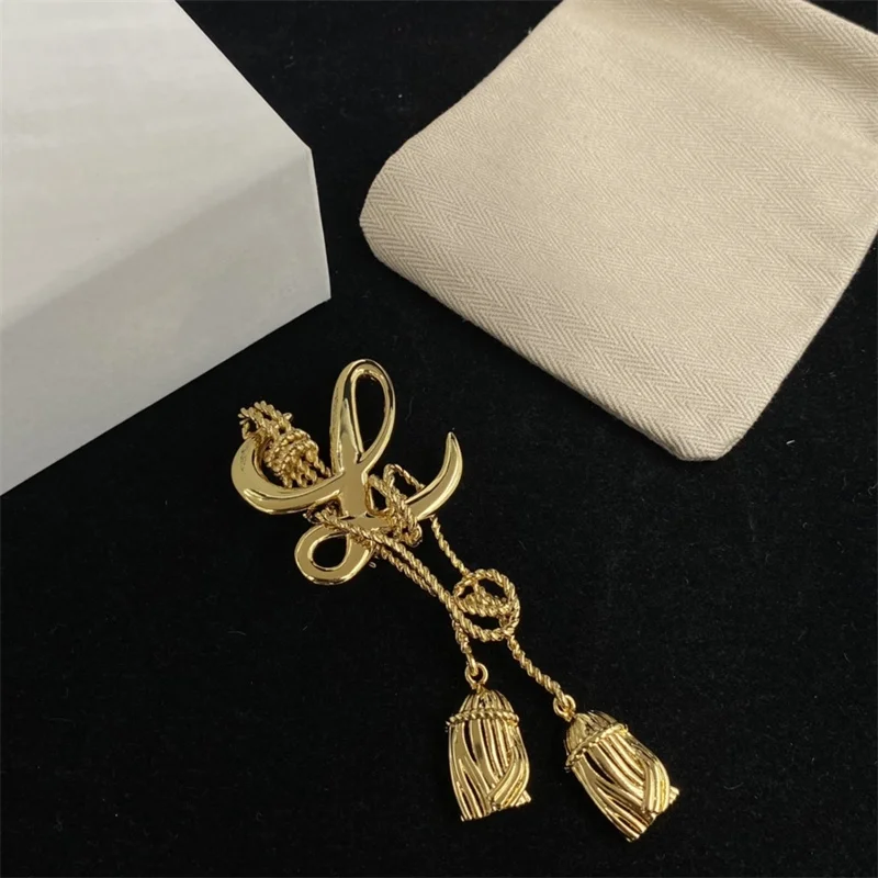 2024 New Spanish Brand High-quality Brooch Jewelry Is Suitable for Daily Wear Party Fashion Classic Elegant Women