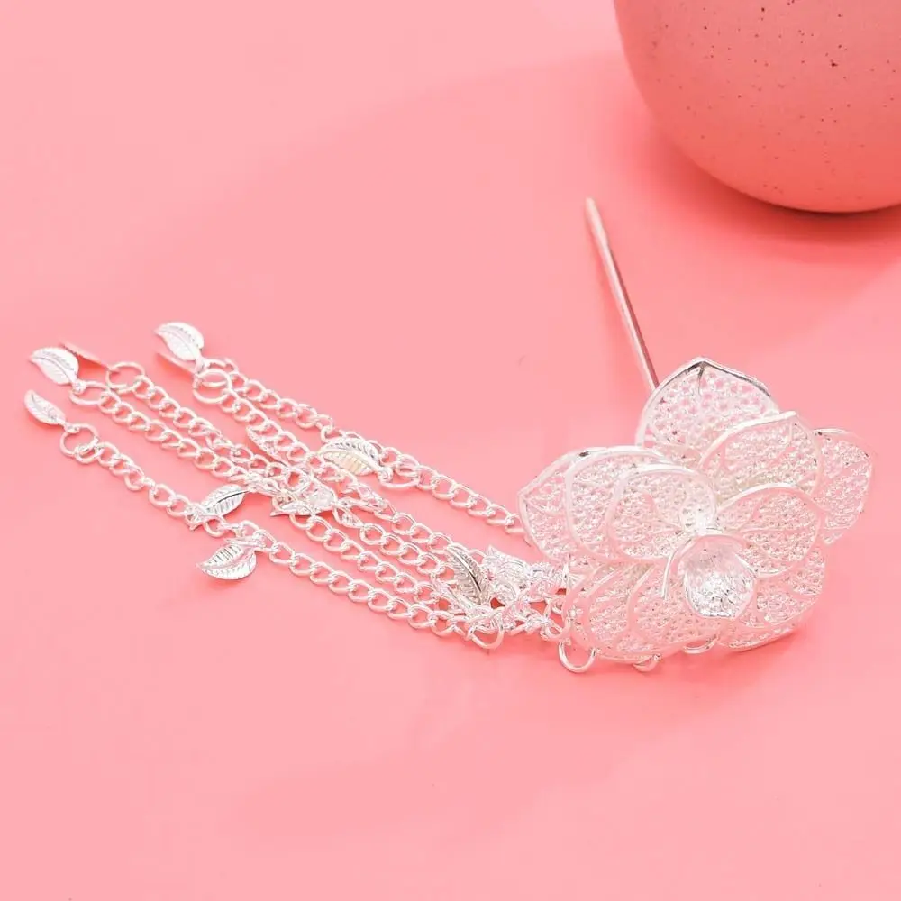 Lightweight Thai Ethnic Hair Fork Flower Leaf Hanging Tassels Ethnic Hair Bun Accessory Metal Flower Hair Stick