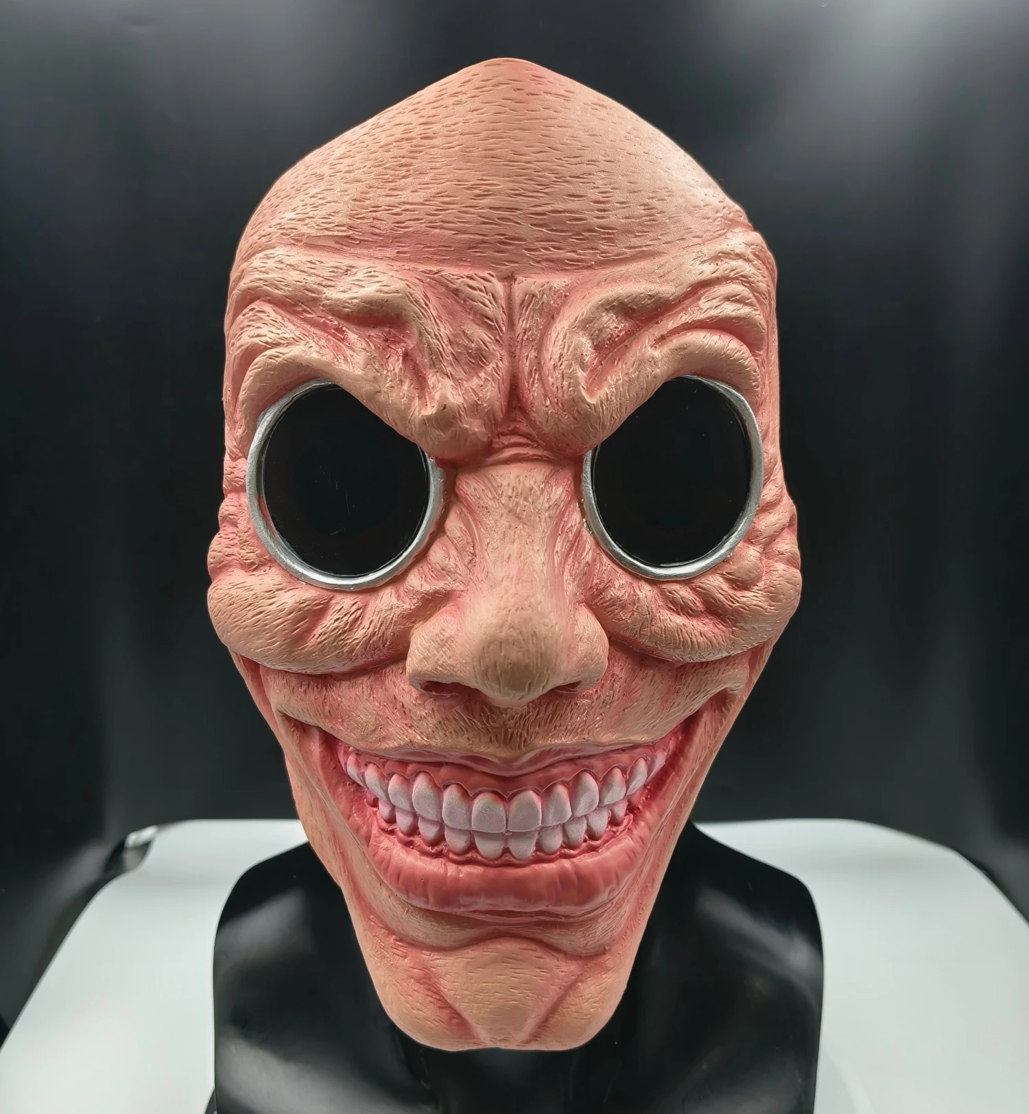 Großäugige Dämonen-Latexmaske mit Bösartigem Lächeln Gruseliges Monster Halloween Cosplay Party Spukhaus Kostüm-Requisite für Erwachsene – Detail 4