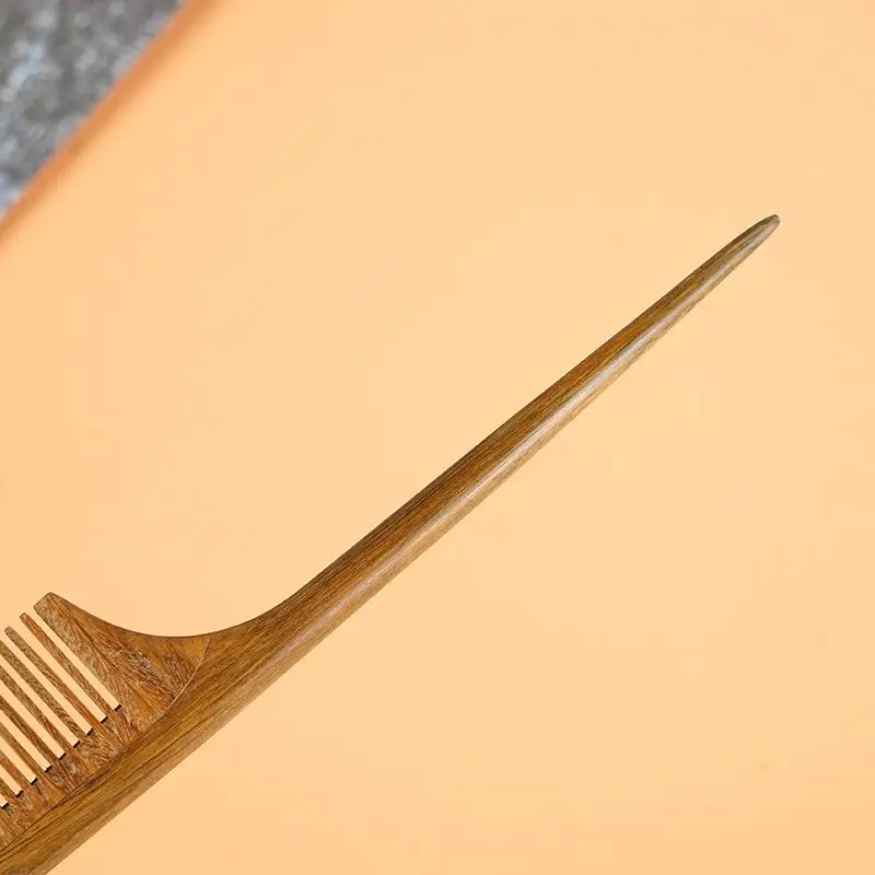 20 cm Haarkamm aus natürlichem Sandelholz, feinzahnig, verdickt, mit scharfem Ende, antistatischer Friseurkamm zum Stylen und Pflegen – Detail 10