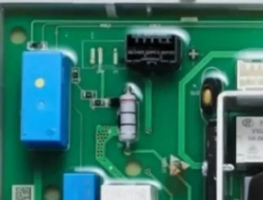 replace-the-motor-inverter-board-of-the-front-door-washing-machine-0021800095a