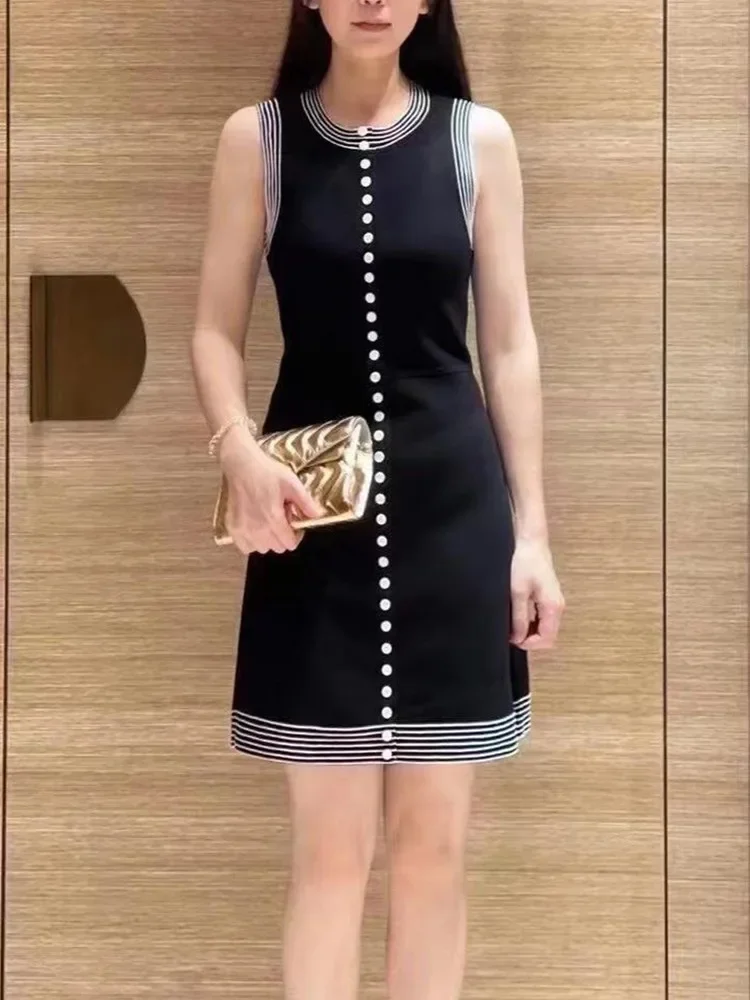 

Women Black Knitted Dress Striped Trim O-Neck Sleeveless Single Breasted Slim Elegant Autumn 2024 Mini Robe