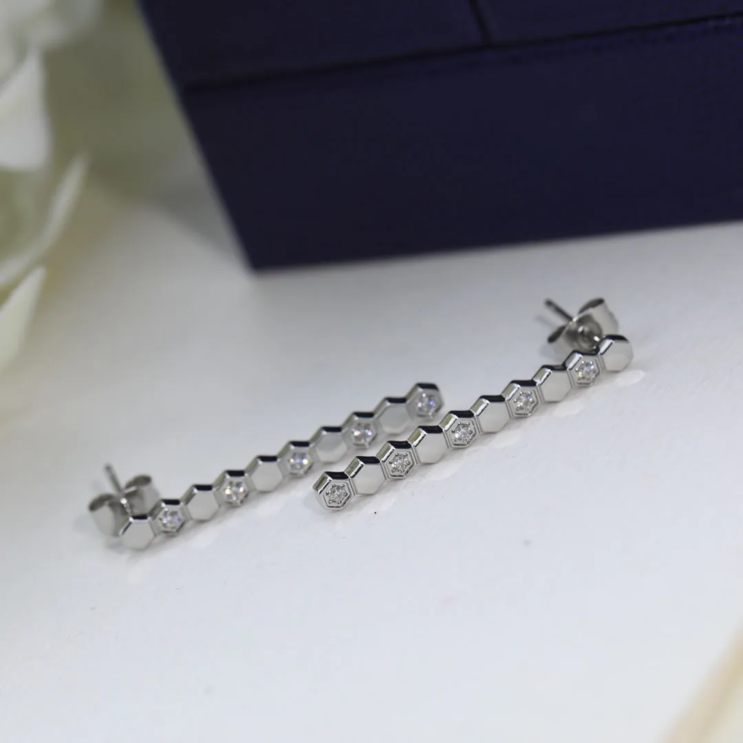 High End Elegant Geometric Honeycomb Women's Diamond Earrings, Fashionable And Exquisite Jewelry Suitable For Anniversary Gifts