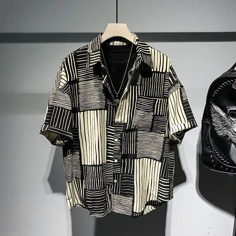 Camisa casual solta masculina, lapela listrada em retalho, combinando cores, arte retrô, sentimento de alta qualidade, tendência estilo americano,