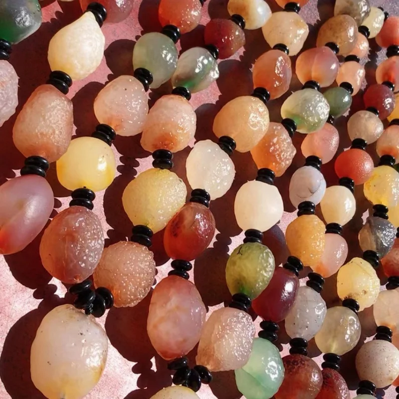 Alashan Gobi Agate Beads 18 Pieces Handheld Necklace
