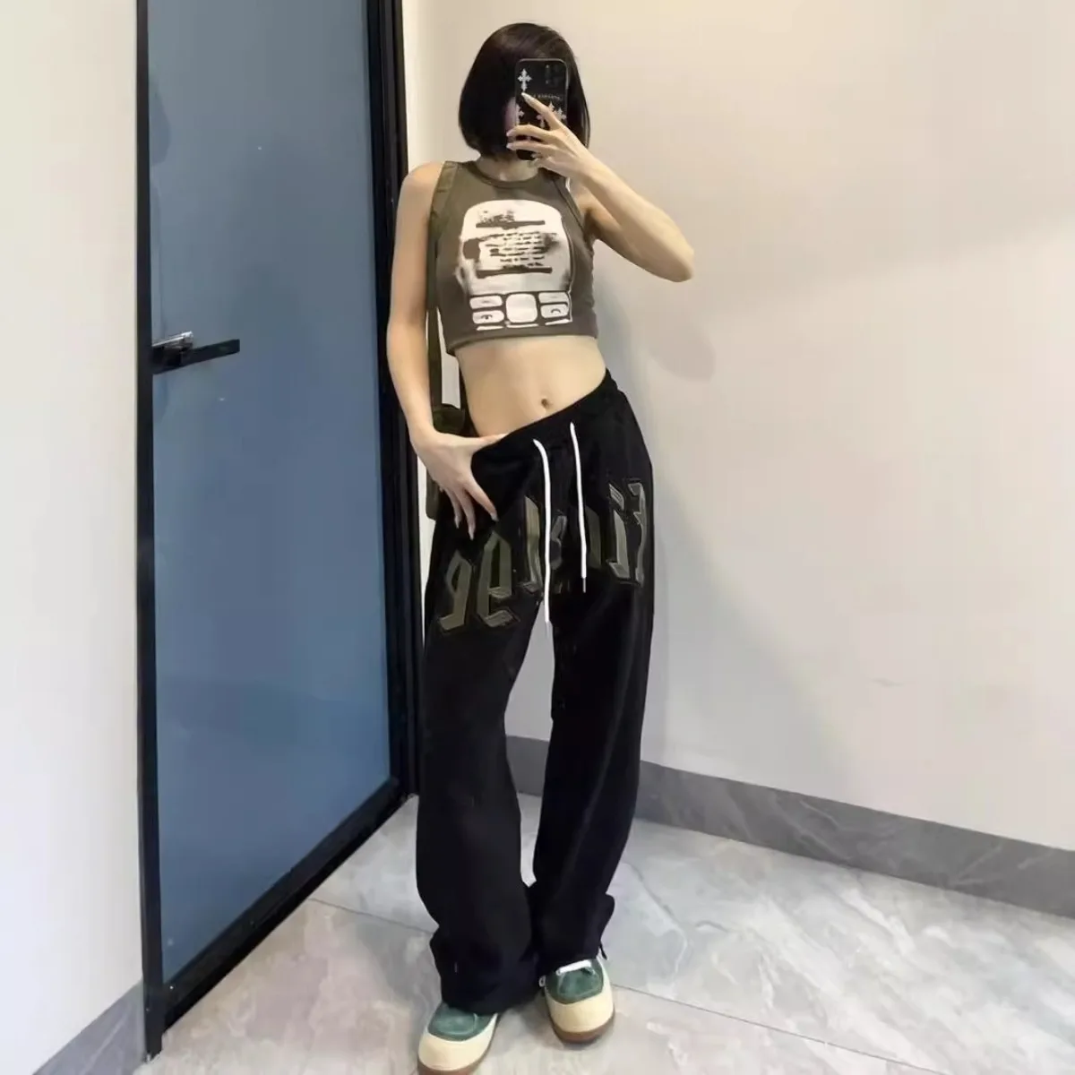 Heißer Verkauf Sommer frauen Casual Tasche Breite Bein Hosen Modische Einfache Klassische Vielseitige Kordelzug Sport Hosen