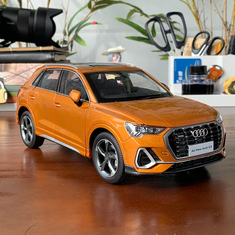 

Оригинальная модель 1:18, Китай FAW VW AUDI Q3 Q3L 2019, модель автомобиля из сплава для дисплея, подарков и коллекций