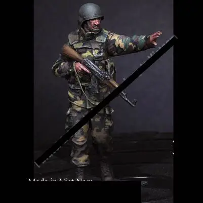 

1/35 Resin Model Figure GK， Unassembled and unpainted kit
