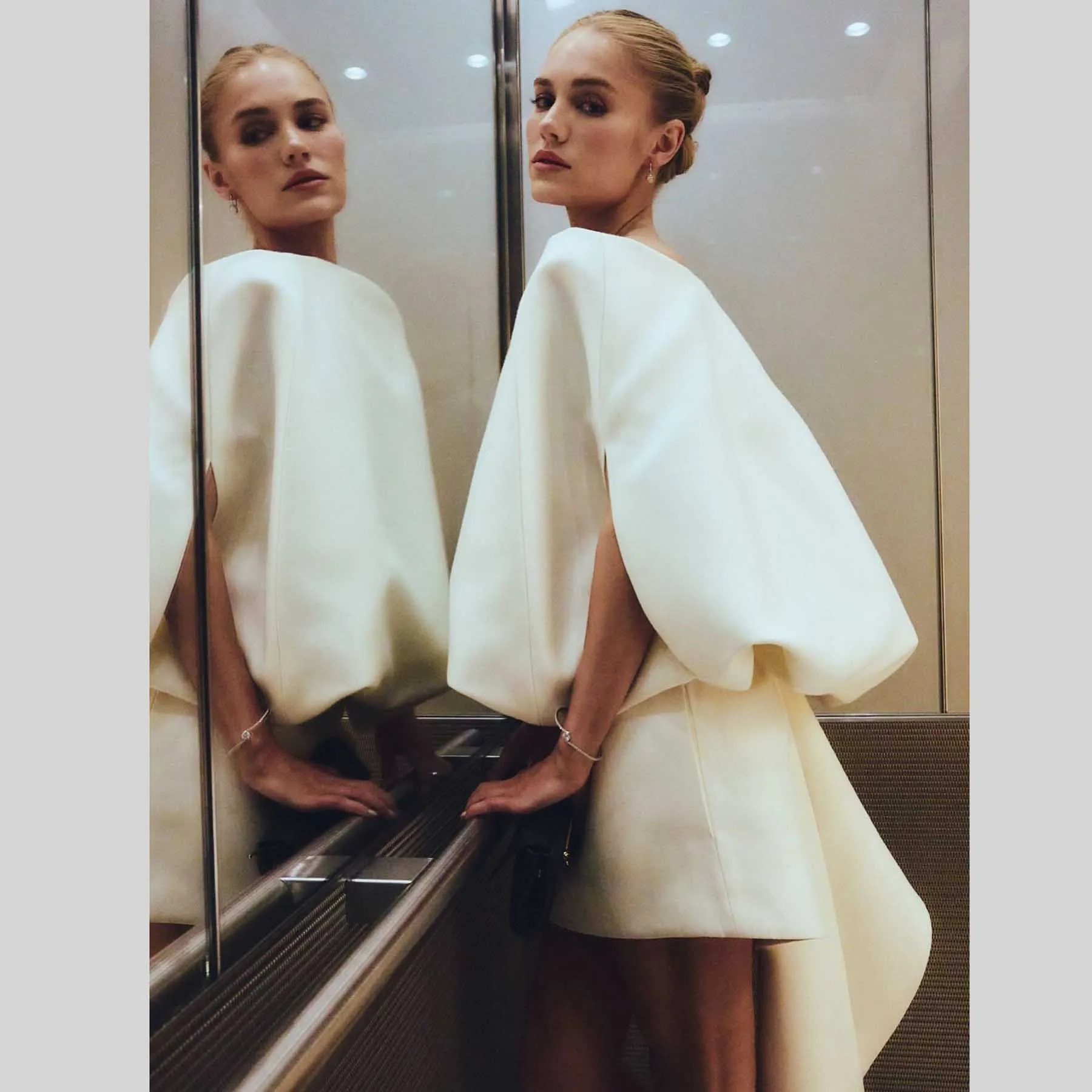 

New Arrival Ivory Short Prom Gown Formal Party Dresses 2026 Couture Off the Shoulder Silk Satin Unique Cocktail Birthday Dress