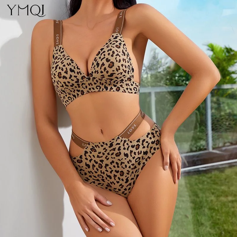 

Сексуальные женские леопардовые принты, европейский и американский комплект нижнего белья больших размеров, женский бесшовный бюстгальтер из ледяного шелка без косточек для