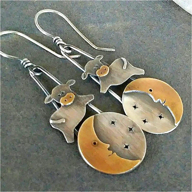 Vintage Liebliche Handgefertigte Mond- und Kuhförmige Hängeohrringe für Frauen Modischer Kreativer Festival-Jubiläums-Schmuck Accessoires Geschenk