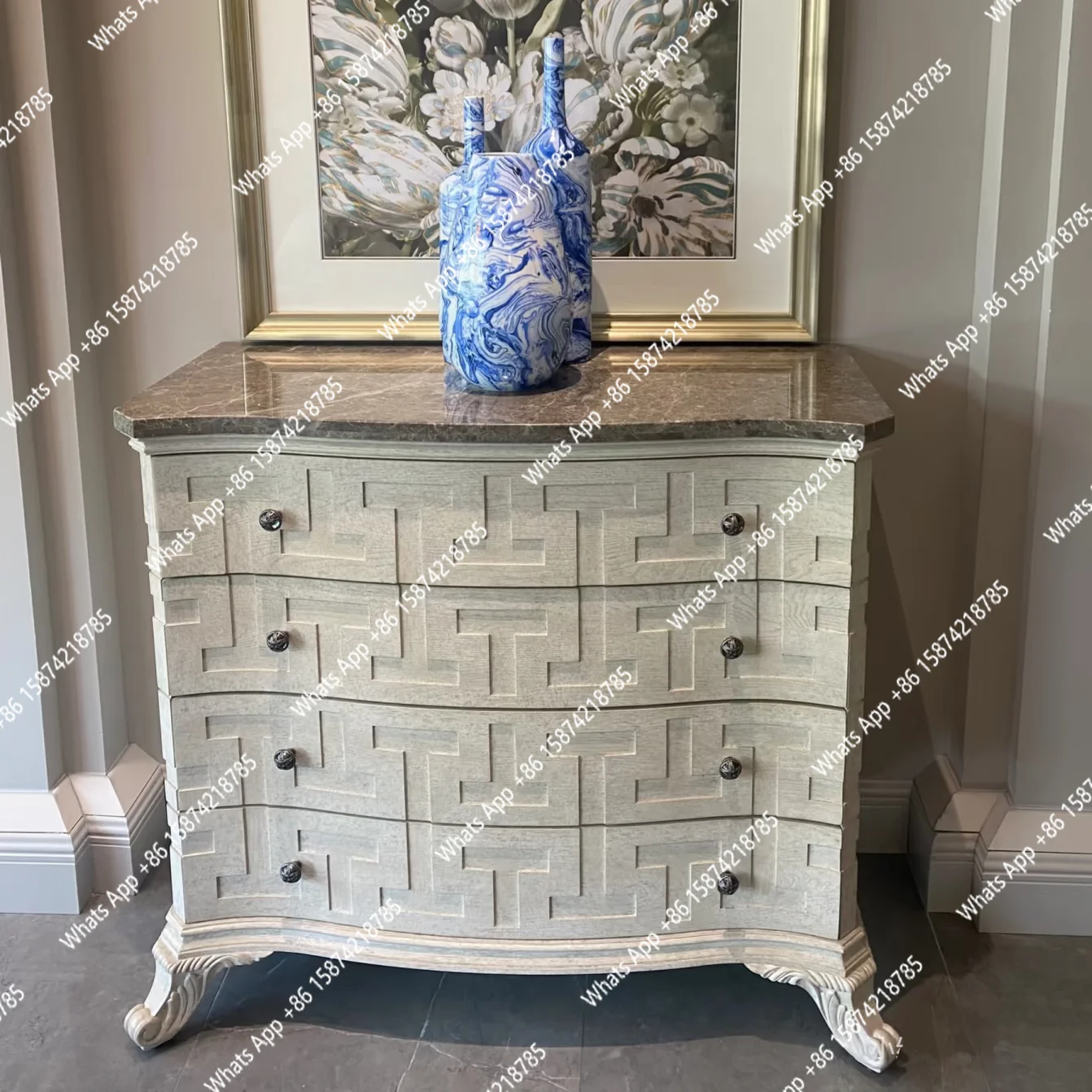 

American light luxury solid wood chest French retro old oak living room bedroom storage cabinet