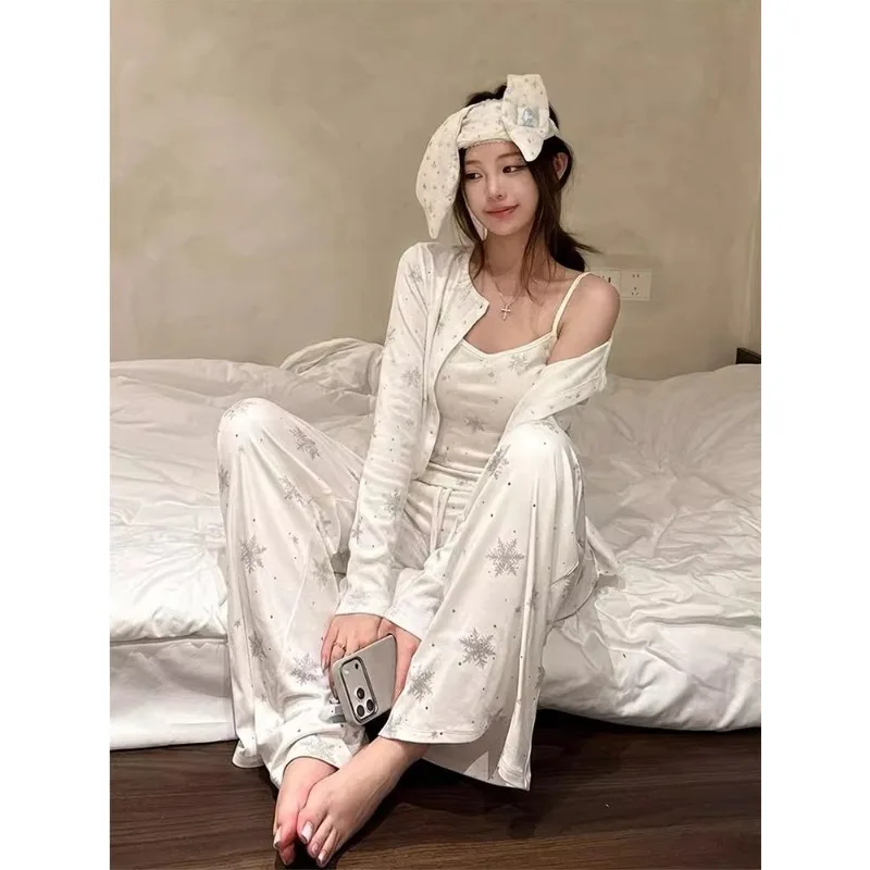 Sweet Star Snowflake with Chest Pad Pajamas Women's Spring and Autumn New Korean Version Ins Suspender Three-piece Home Clothes