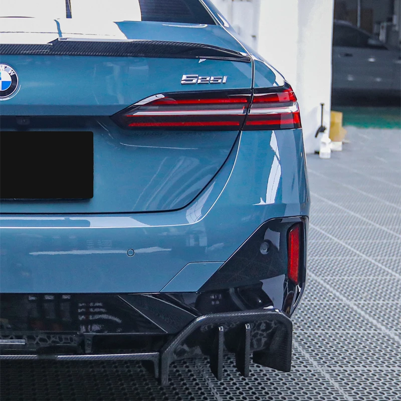Dry Carbon Fiber Fibre Body Kit Front Bumper Spoiler Fit for  5series G60 2024+