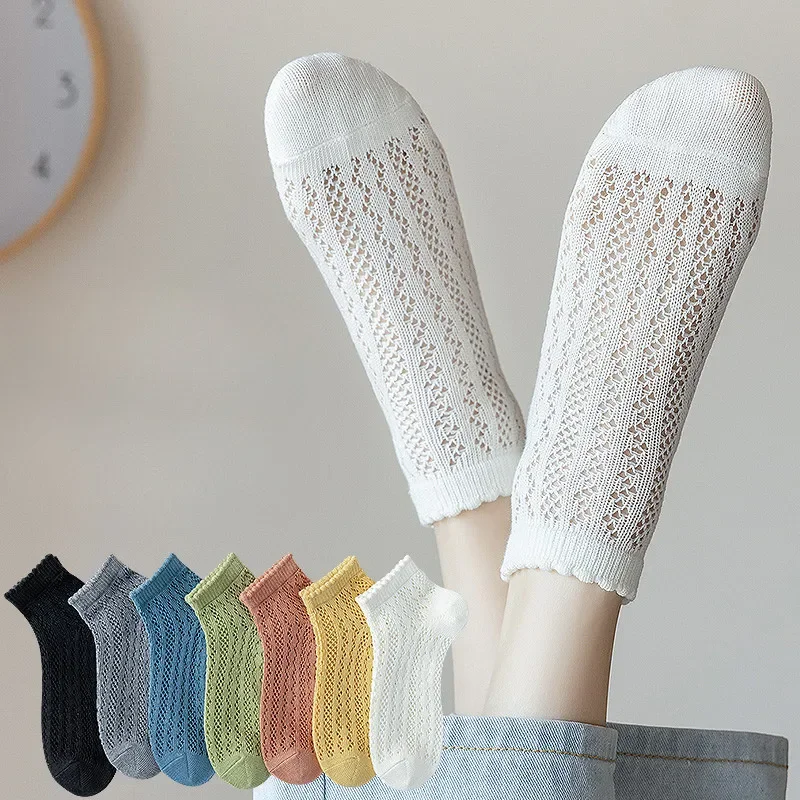Fashionable Summer Soft Short Socks for Women Thin Mesh Sock Breathable Feature Sweet Hollow Out Design White Lace Ankle Socks