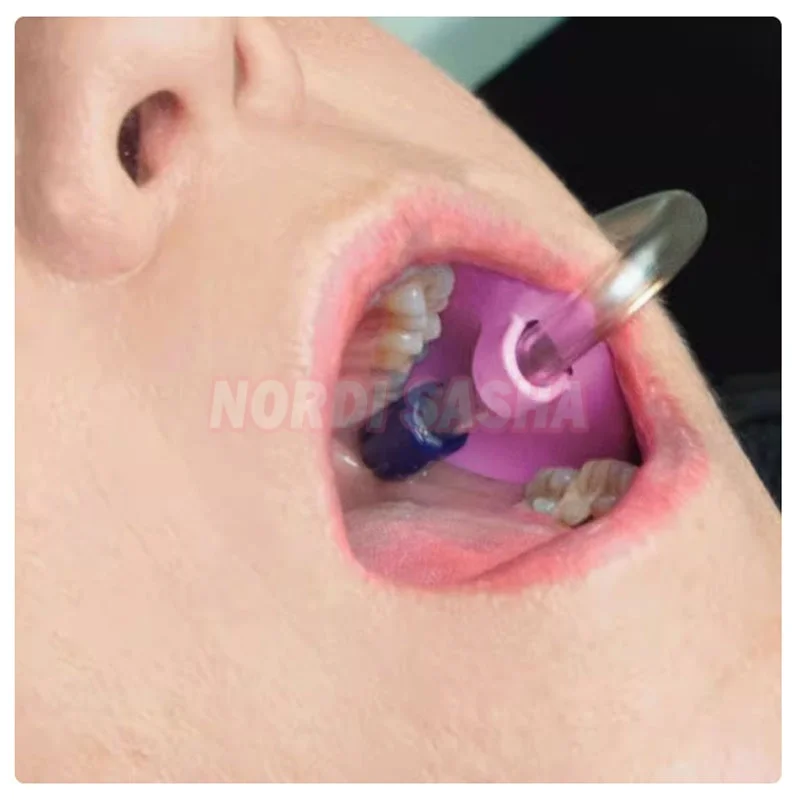 

50pcs/Bag Dental Suction Tube Holder Tube Saliva Ejector Fixed Firmly Without Shifting Dental Oral Suction Tube Holder