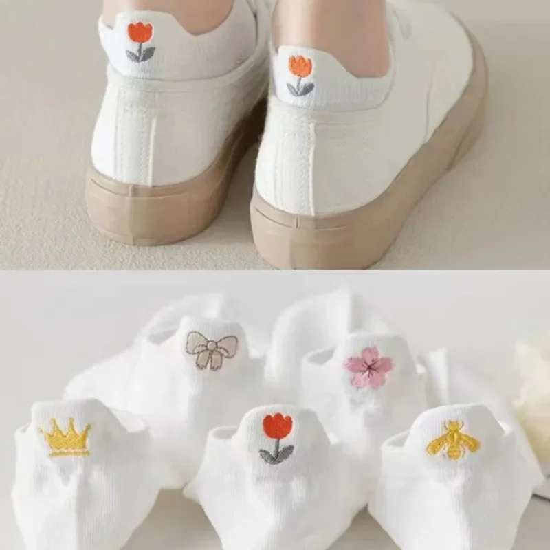 

Sweet Embroidered White Short Socks for Women Thin Japanese Design Cute Low Tube Shallow Sock Student Preferred Funny Socks