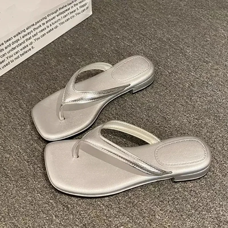 Women Solid Square Toe Flip Flops, Soft Non-Slip Casual Summer Sandals for Beach Pool Indoor Outdoor view 5