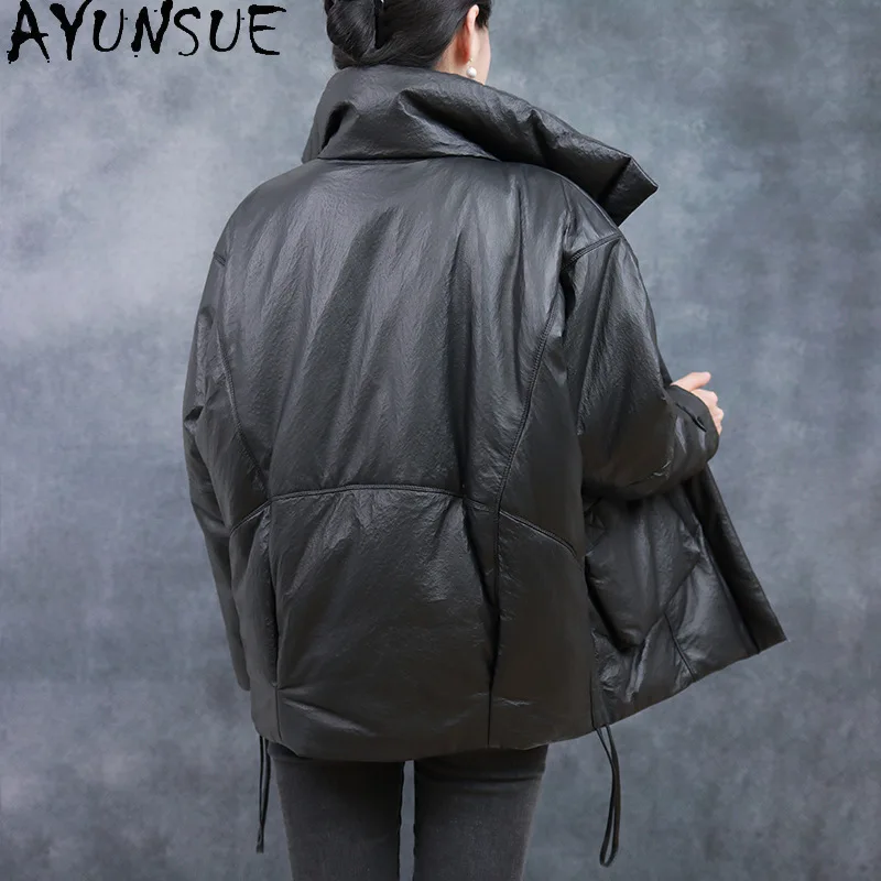 سترة نسائية من الجلد الطبيعي من AYUNSUE ملابس شتوية 2025 معطف متوسط الطول من جلد الغنم للنساء فضفاض مناسب Jaqueta Couro