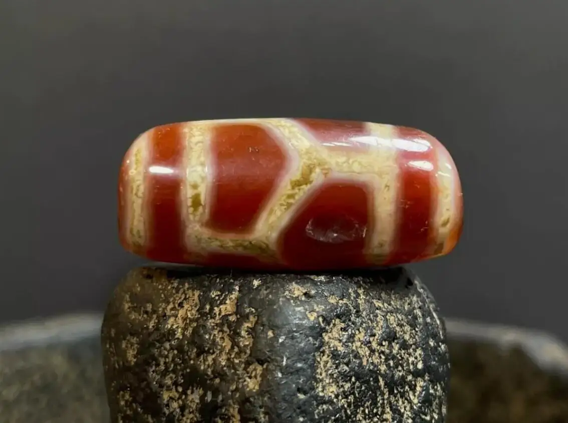 

Tibetan Nepalese Himalayan Ancient agate Old Dzi Talisman eye Beads Amulet