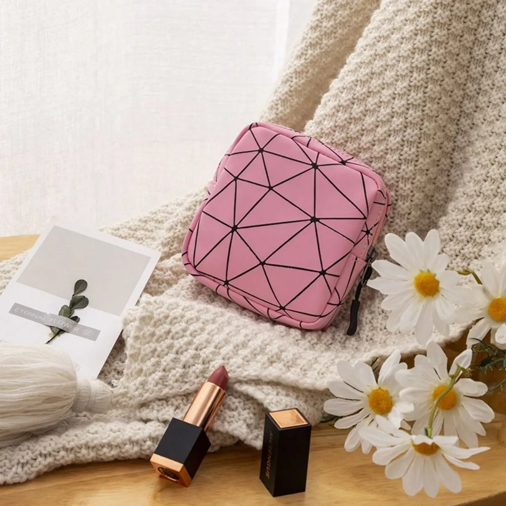 

Rhombus Pattern Multifunction Pad Pouch Bags Makeup Bags Storage Pouch Sanitary Napkin Bag Sanitary Napkin Storage Bag Reusable