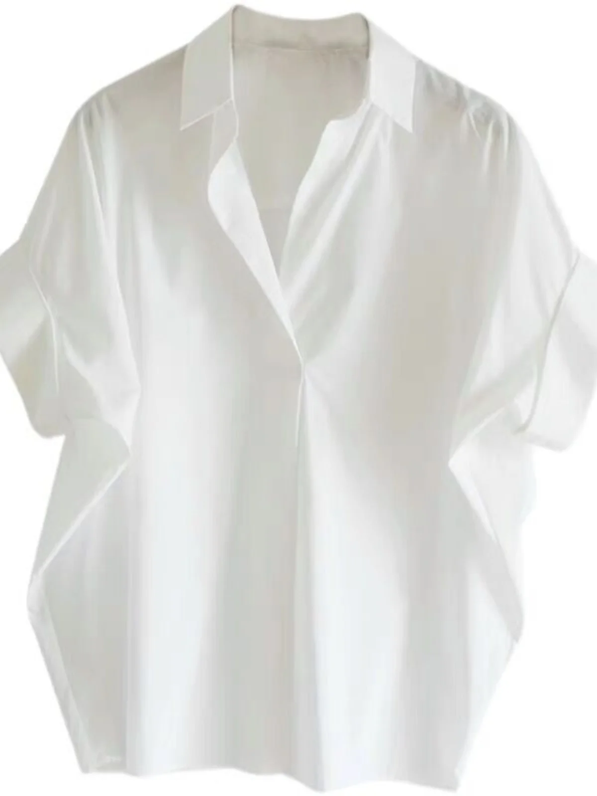 เสื้อผู้หญิงผ้าฝ้ายคอวีทรงหลวมแขนทรงปีกค้างคาวสีขาวสำหรับฤดูร้อน แบรนด์ดัง ติดกระดุม สไตล์เกาหลี ทรงตรง