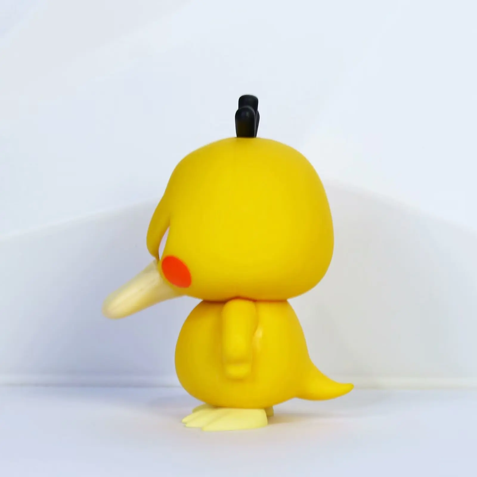 Pokemon dos desenhos animados anime figura ser irritado psyduck q versão modelo de decoração de carro brinquedo boneca coleção presente bonito