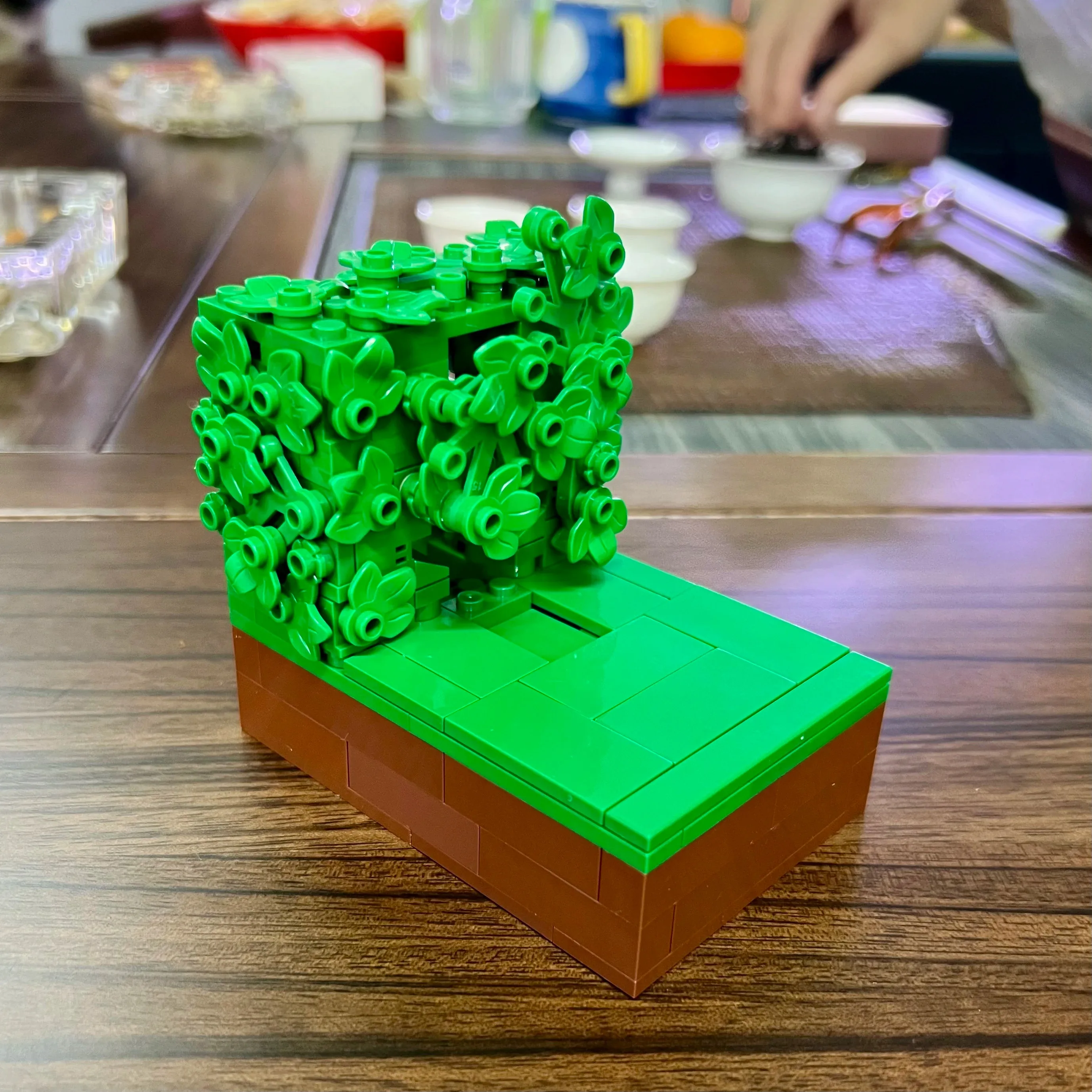 Puzzle Vanishing Man MOC Model z Napędem Ręcznym - Interaktywna Dekoracja na Biurko i Prezent