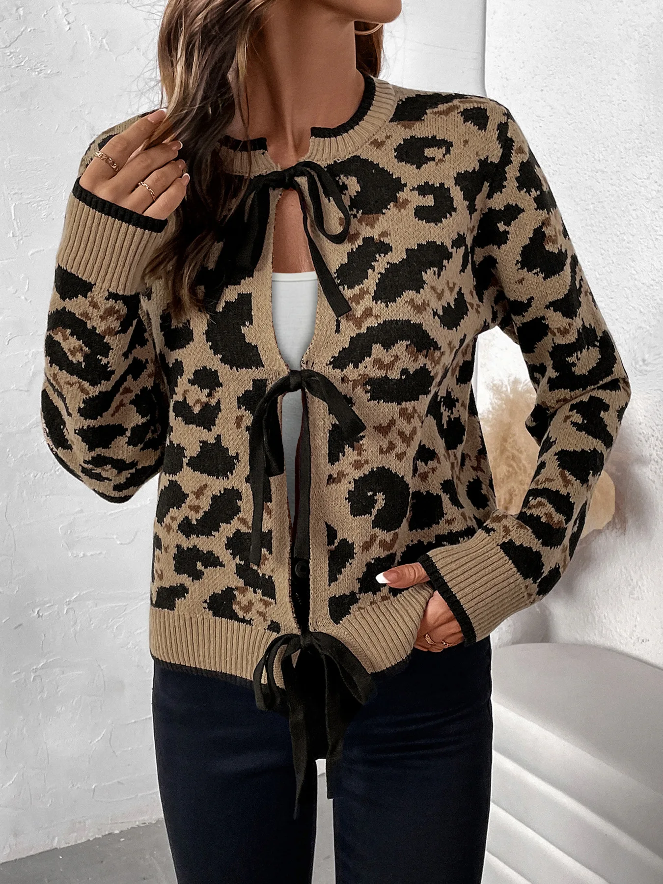 Maglione lavorato a maglia casual con papillon con stampa leopardata da donna elegante Maglione cardigan girocollo a maniche lunghe moda autunno e inverno