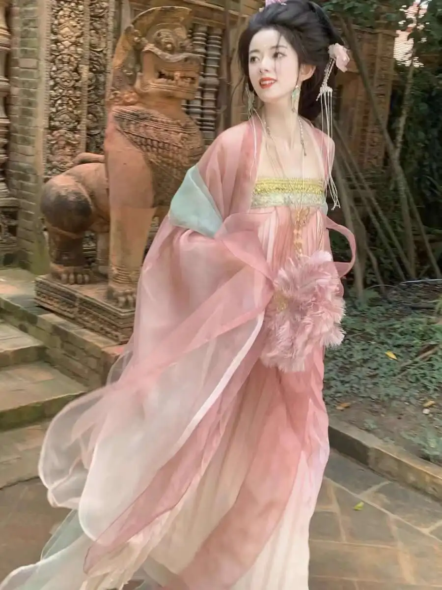 

2024 New Hanfu Women's Spring And Summer New Tang Powder Green One Piece Chest Embroidered Printed Sleeve Set
