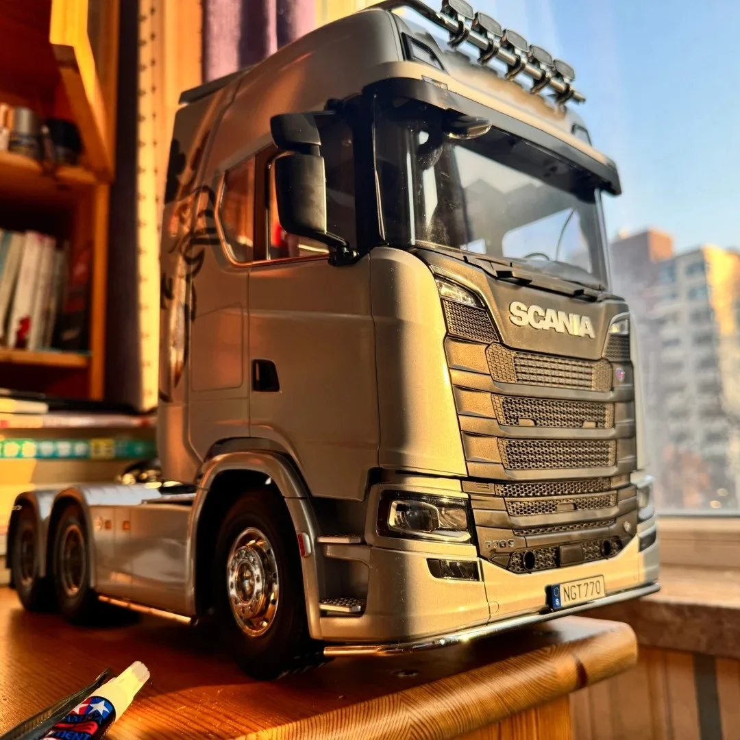 Rc Huina Truck Scania Official Licensed 1/18 Scale 770s Alloy Tractor Rtr With 501d Trailer Electric Toy Hot Sale In Stock
