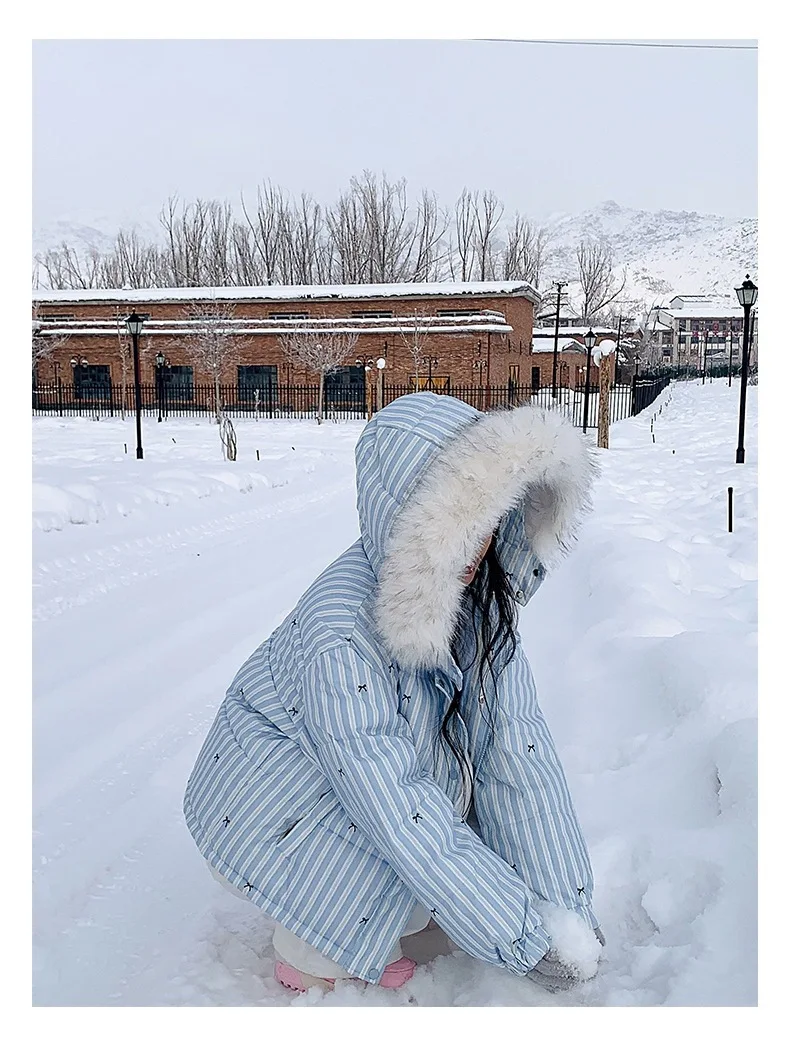 Korean Striped Bow Pattern Cropped Padded Jacket for Women Winter Hooded Coat with Faux Fur Collar Woman Sweet Thick Warm Parkas