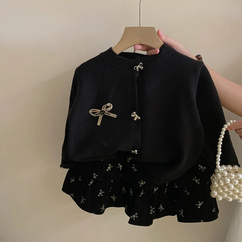 Coat Korean Childrens Clothing Girl Spring Autumn New Knitted Cardigan Fashion Folds Skirt Simple Sweet Bows 2024