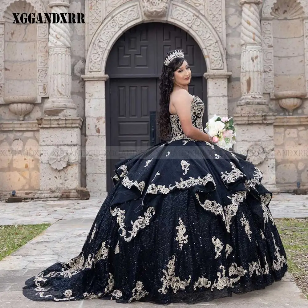 Gaun Quinceanera hitam 2023 kain berkilau manis gaun pesta Prom ulang tahun 15 16 gaun pesta dansa renda Applique lapis pakaian kontes