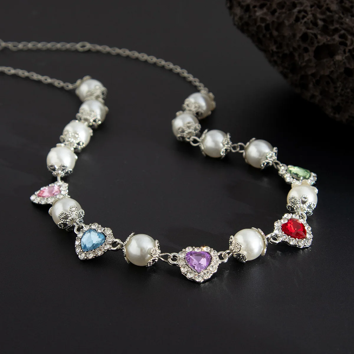 ﻿   حساسة القلب تقليد اللؤلؤ عقد قصير للنساء الرجال الملونة الزركون الربط المختنق سلسلة العصرية مجوهرات الحفلات Gif