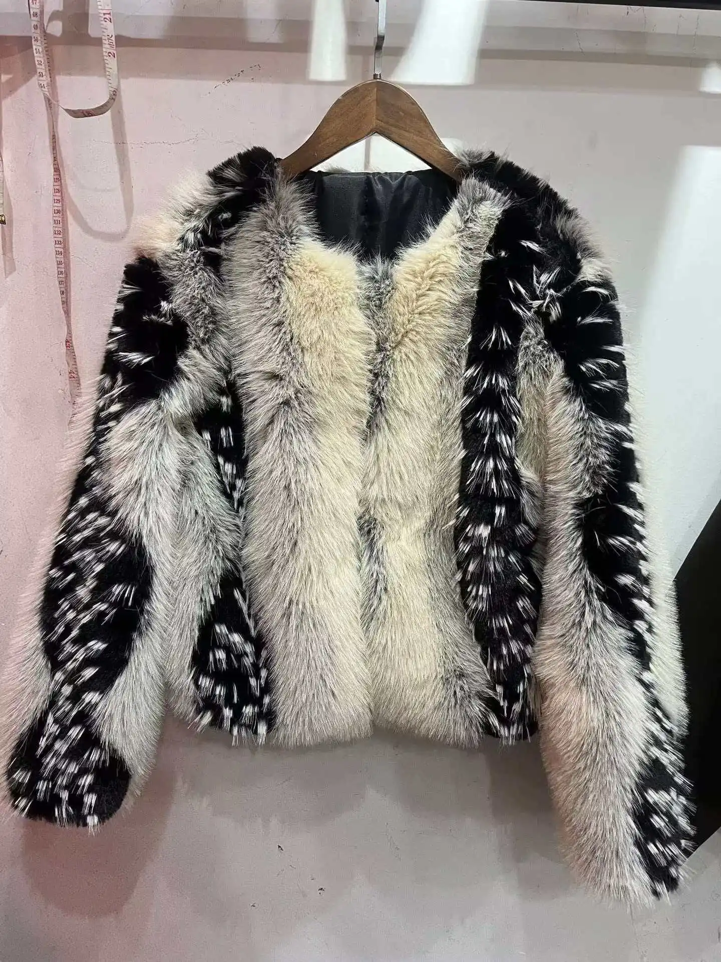 Design feminino casual jaqueta quente outono inverno moda versátil casaco curto de pele do falso preto branco sólido manga longa outwear