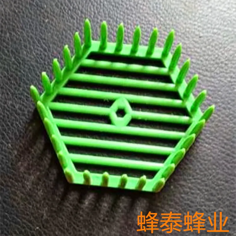 

10 pieces of export type hot selling bee tools, plastic needle type hexagonal king's cage, bee tools, plastic king's cage, bee k