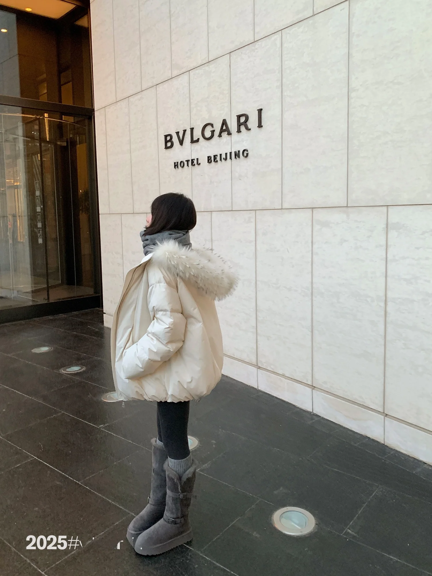 

Women's Thiened White Du down Coat with Hood Buffle Coat Loose Sle Winter Outerwear Warm Comfortable Fem Jaet