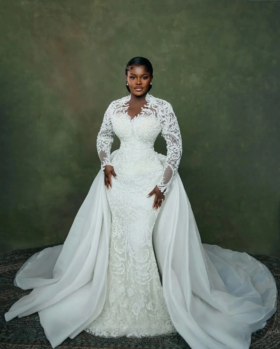 

Customized Plus Size Mermaid Wedding Dress Bridal Gowns for Bride Illusion Detachable Train Long Sleeves Beaded Lace Crystals