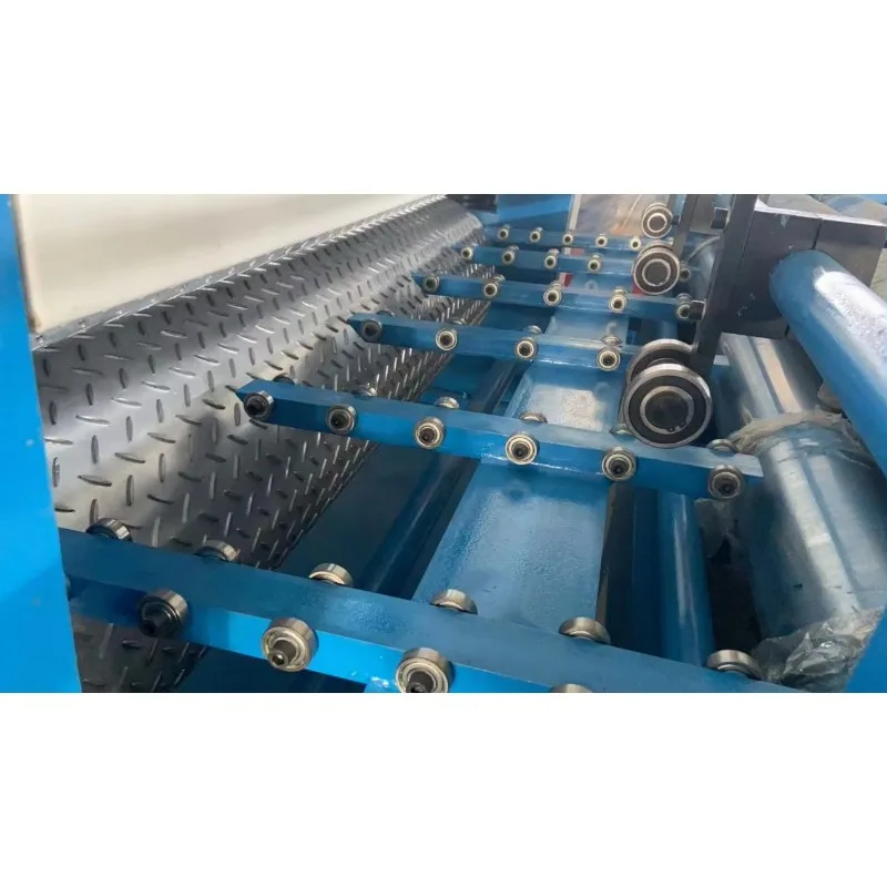 Macchina per goffratura con motivo ondulato Profilewater da disegno popolare