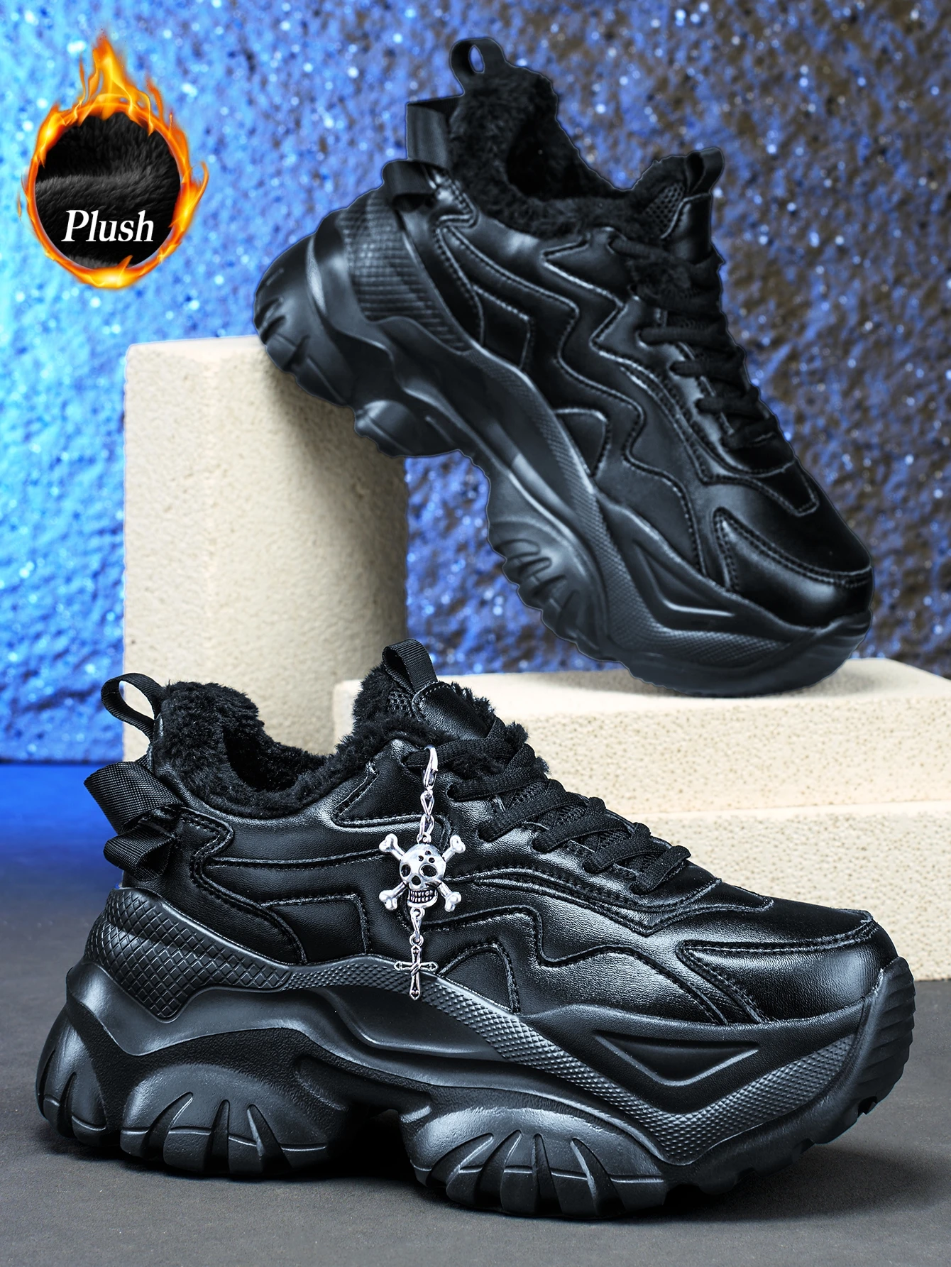 Schwarze vulkanisierte Schuhe im Y2K-Sweet-Cool-Stil für Damen, leichte Eva-Sneaker mit dicker Sohle und 7 cm Absatzhöhe, mit abnehmbarem silberfarbenem Kreuz-Schädel-Anhänger, geeignet für Outdoor-Winterwärme – Detail 9
