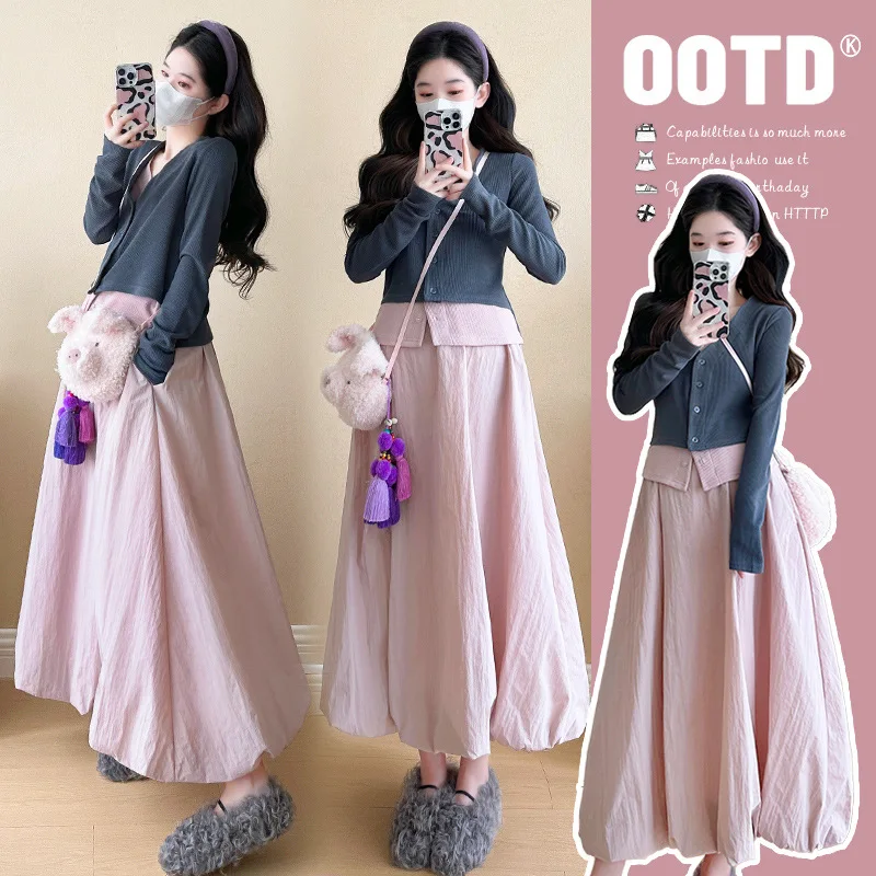 

Sweet and Chic Pregnancy Outfit Autumn Fake Two Tone Cropped Knit Top with Bloom Skirt Feminine Maternity Two Piece Set