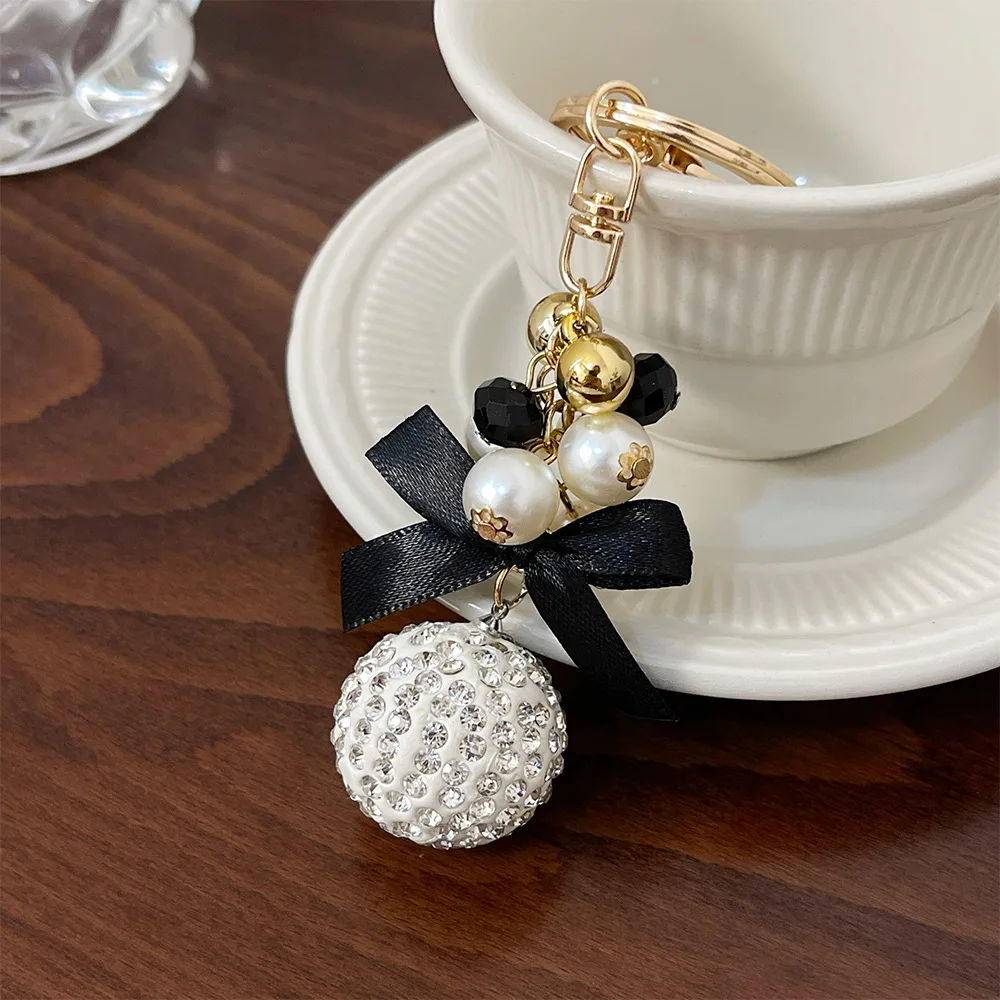 keychain for bags Korean alloy keychain inlaid with rhinestone pearl keychain black bowknot circular ball keychain car keychain