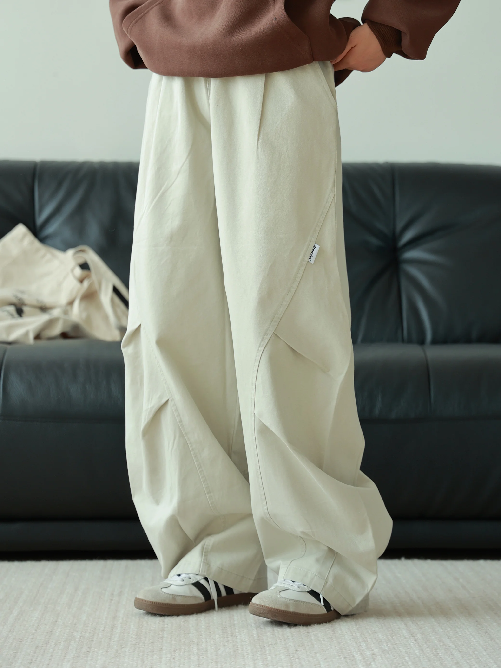 

Ретро японские свободные широкие повседневные длинные брюки мужские весенне-осенние дизайнерские брюки в сложенном виде с ножом