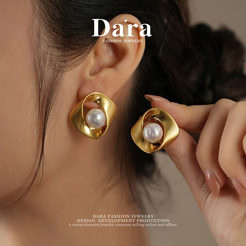 Freshwater pearl earrings 11-12mm white pearls near-round with strong luster, elegant and simple accessory for women