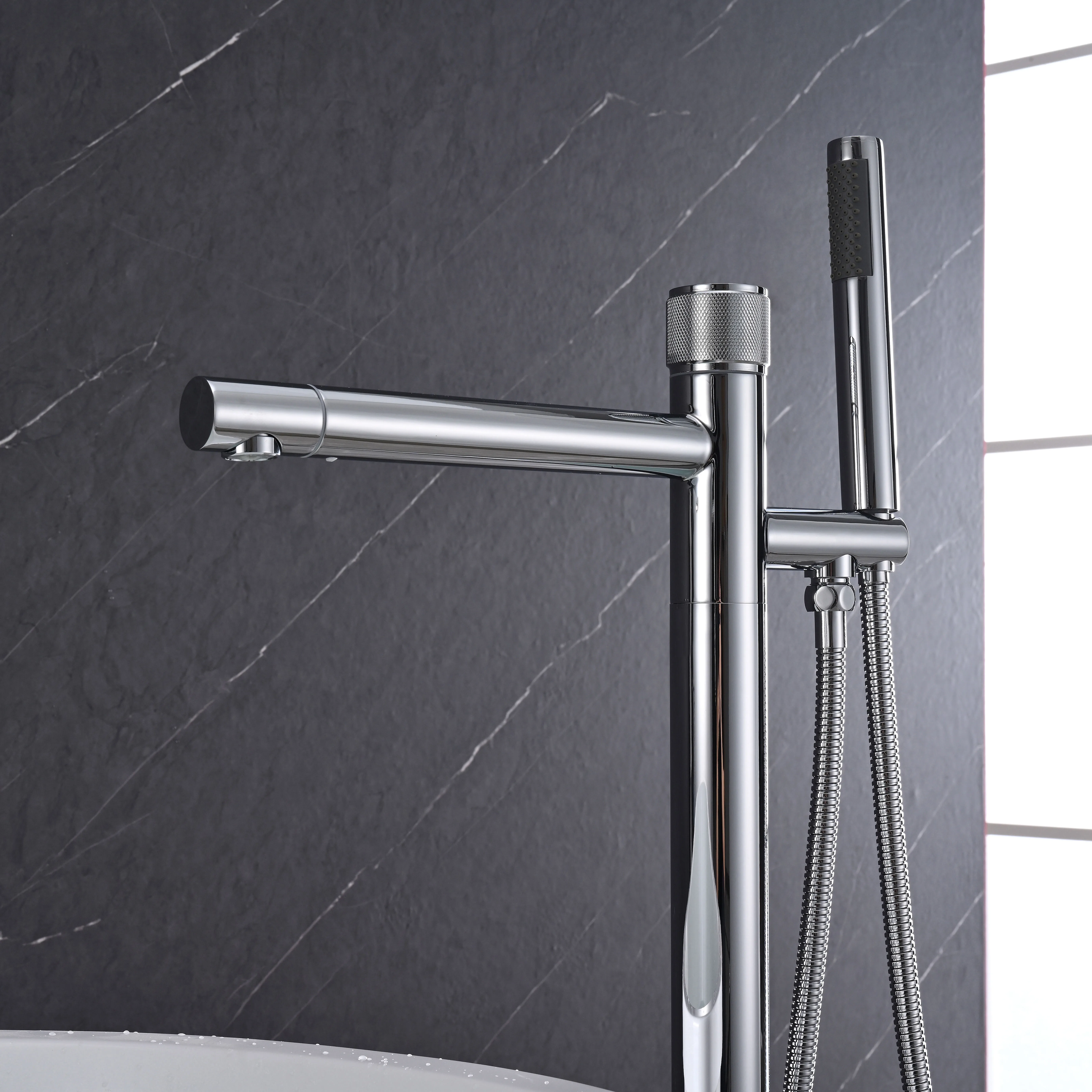 European Style High-end Brass Two Functional Polished Chrome Color Floor Stand Soft Water Output Bathtub Faucet