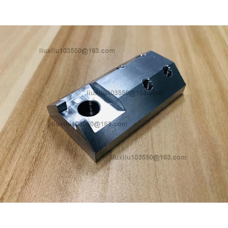 

Кронштейн переключателя 3055193411 для кромкооблицовочной машины HOMAG