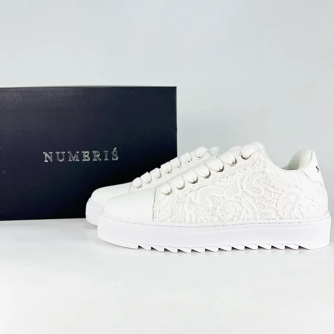 Hot-selling Lace Platform White Sneakers Unisex Style Color-blocked Height-increasing Casual Sneakers Breathable Athletic Shoes